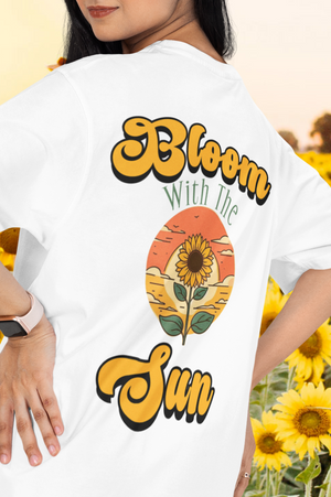 Bloom with the sun - Oversized women's T-shirt
